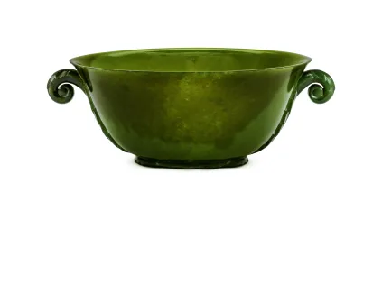 ndia. Bowl with Handles, ca. 1640–50, Dark green nephrite jade. Los Angeles County Museum of Art, From the Nasli and Alice Heeramaneck Collection, Museum Associates Purchase, M.76.2.2. © Museum Associates / LACMA 